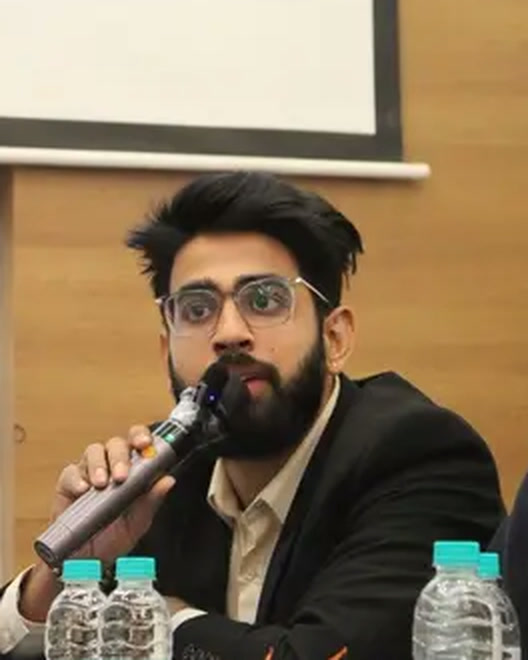 Sonu Kumar, founder of Exiphore, speaking on a panel at a technology conference